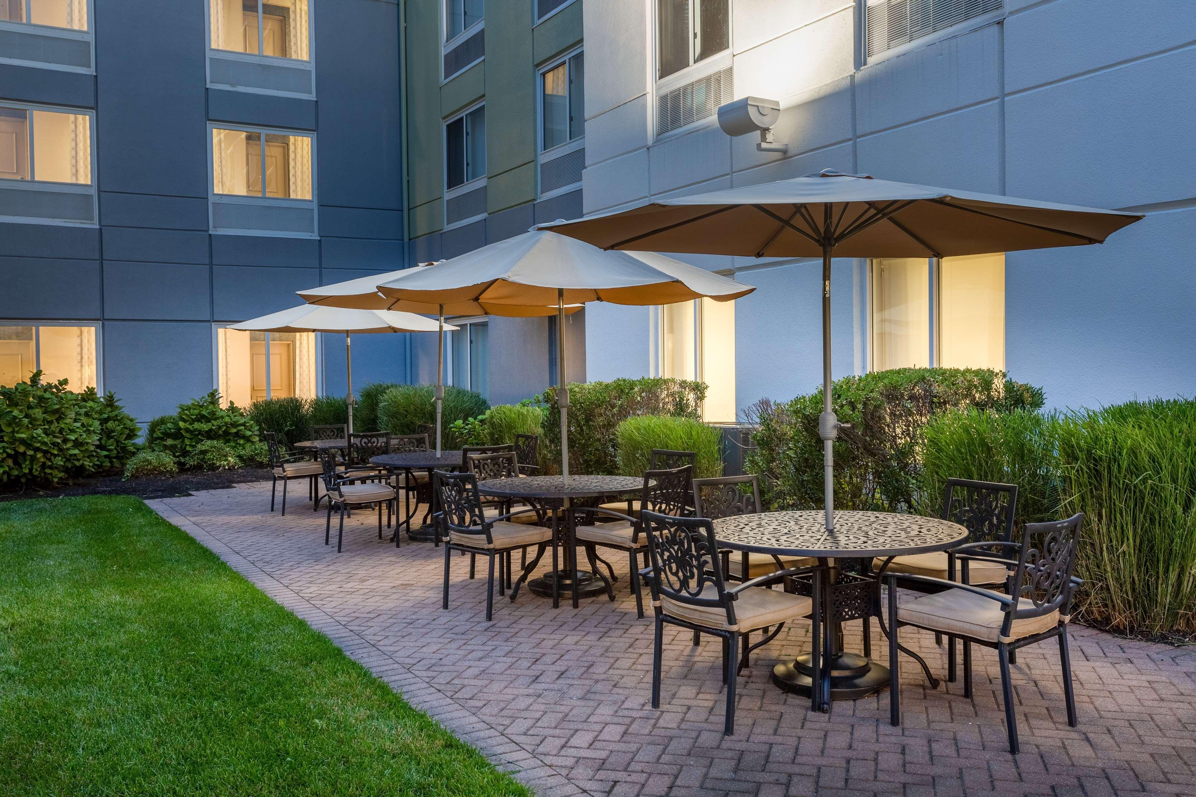 Hilton Garden Inn Islip/Macarthur Airport Ronkonkoma Exterior photo